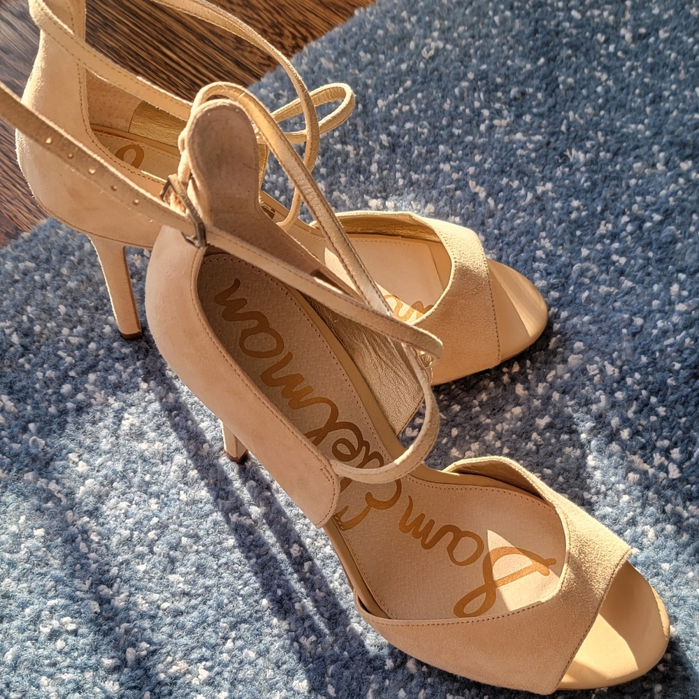 Sam Edelman Nude Suede Cross Front Open Toe Heels